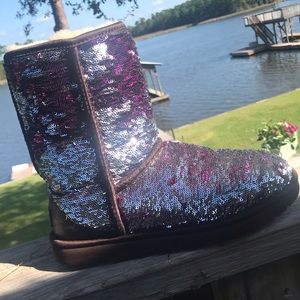 Sequin Uggs Purple to Grey, will fit 7-8
